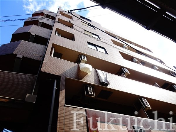 シンシア学芸大学セカンドステージの外観