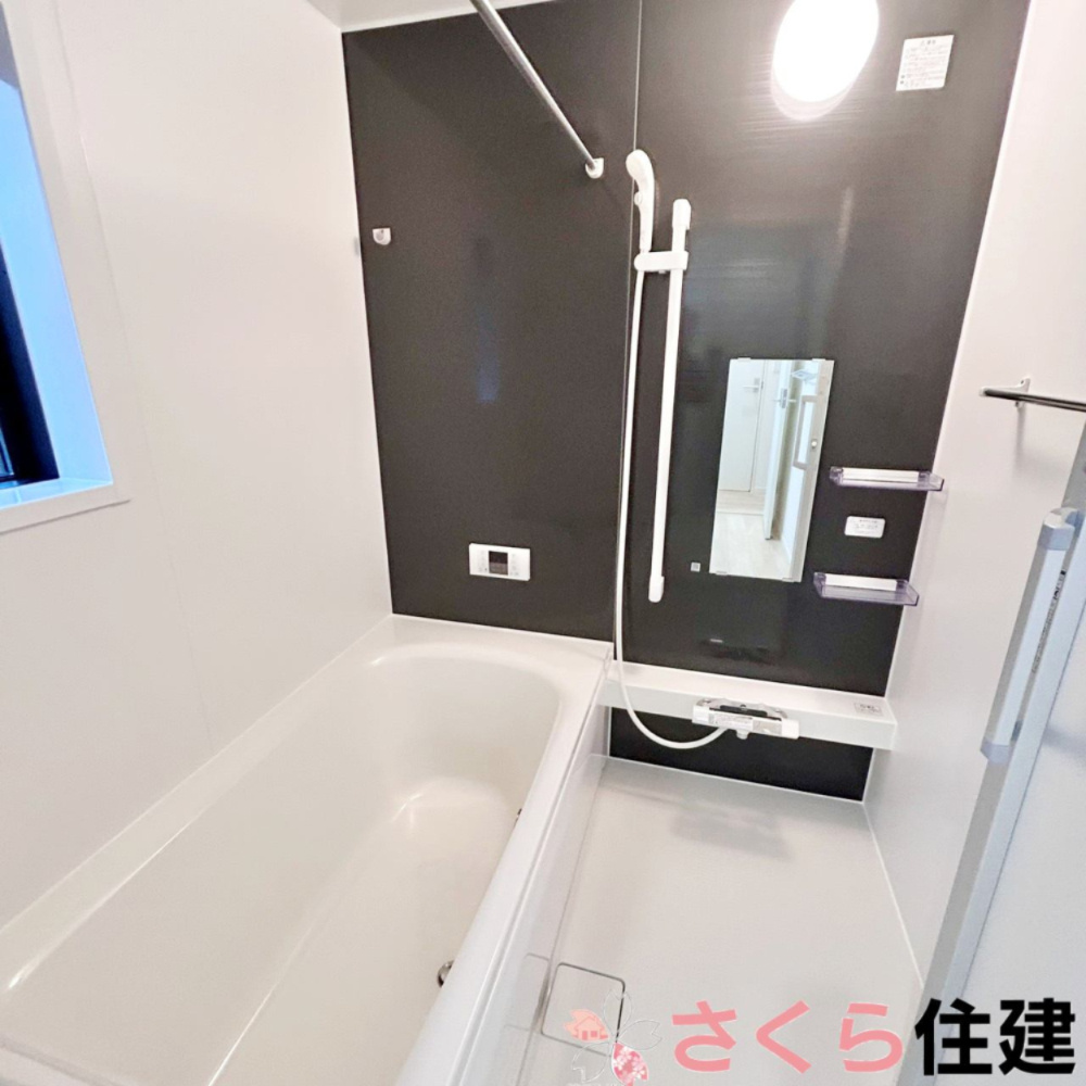 大田原市浅香第9　1号棟の浴室|浴室暖房乾燥機付きで、一年中快適です。