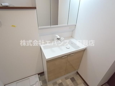 【独立洗面台】 | アルプス | 独立洗面台で身支度をすべて済ませてしまいましょう