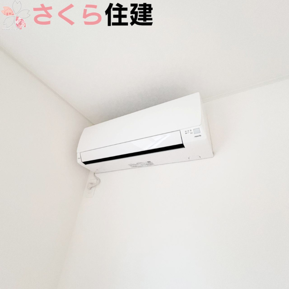 那須塩原市豊浦南町第4　2号棟の居間・リビング|リビングは嬉しいエアコン完備です。