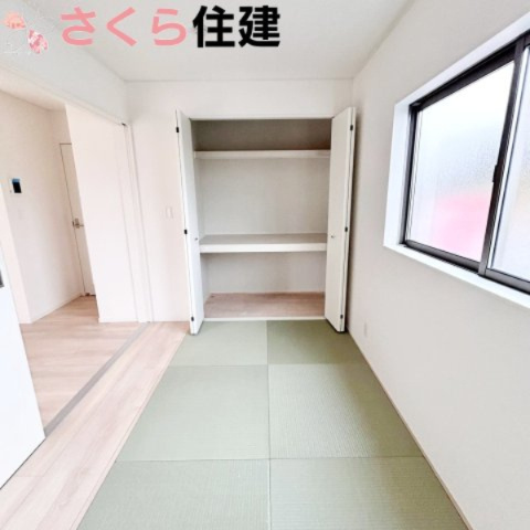 那須塩原市豊浦南町第4　2号棟の玄関|収納付き和室は癒しのスペースですね！
