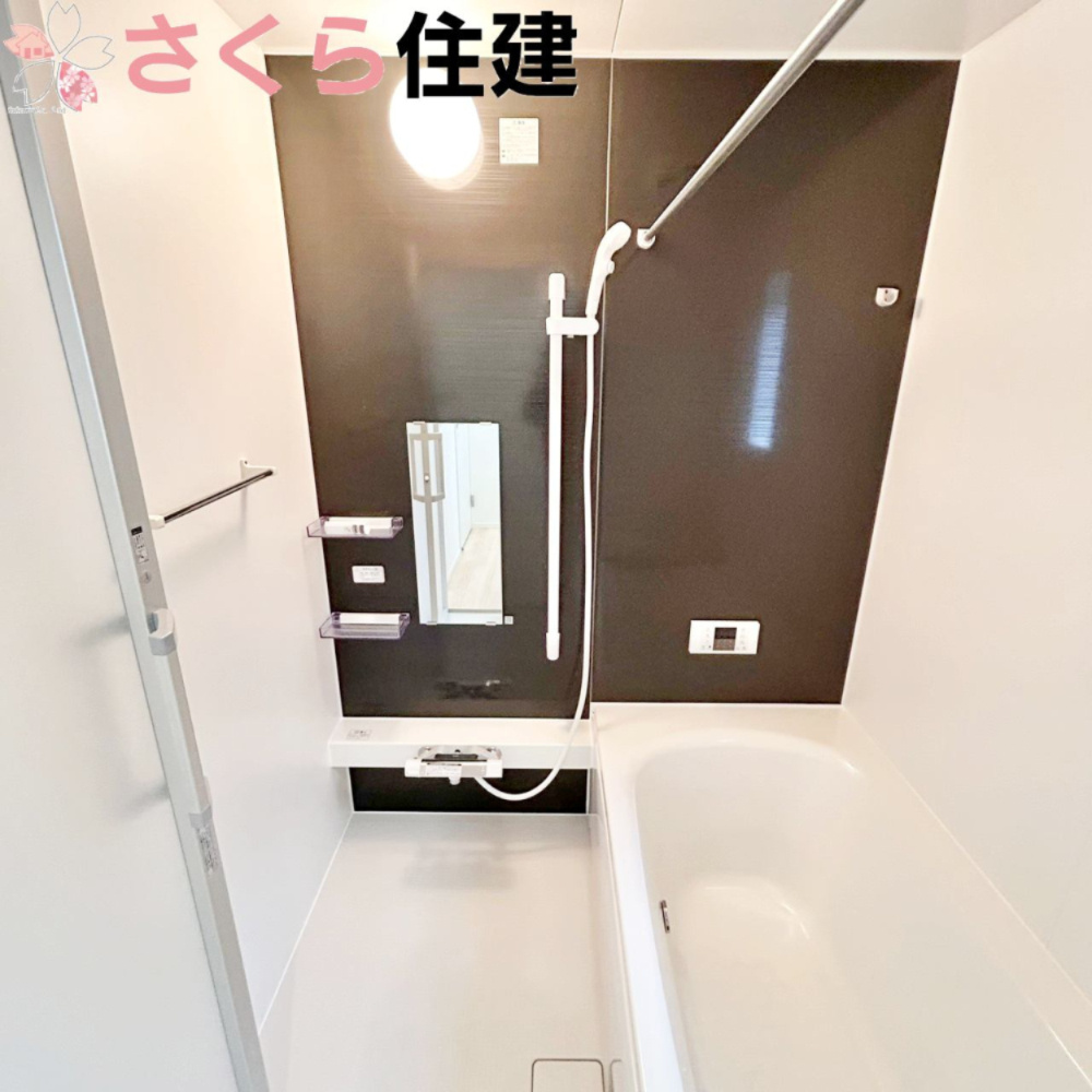 那須塩原市豊浦南町第4　2号棟の浴室|一年中快適な浴室暖房乾燥機付きです。