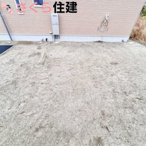 那須塩原市豊浦南町第4　2号棟の庭|お庭は広々としております。