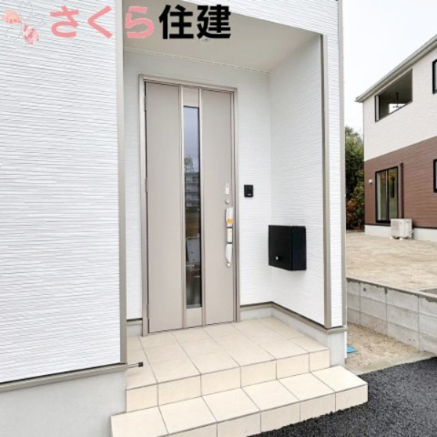 那須塩原市豊浦南町第4　2号棟の玄関|カメラ付きインターホン・ポスト完備となっております。