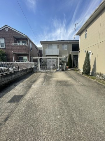 ヴィヴァン・ノールの駐車場