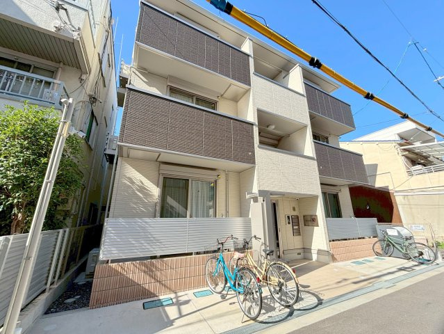 D-room 司の外観