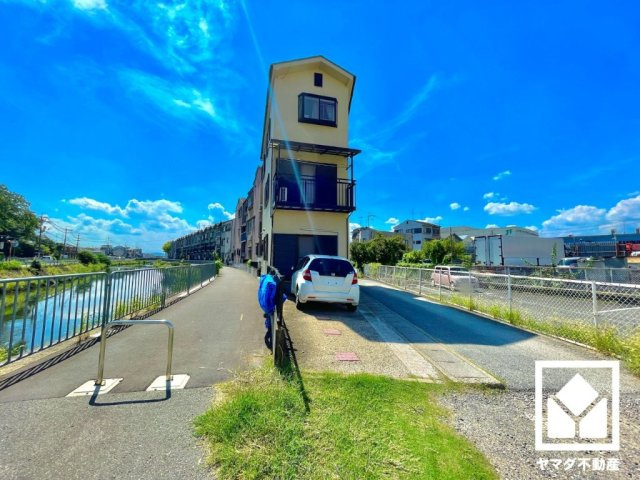 伏見区羽束師志水町の外観