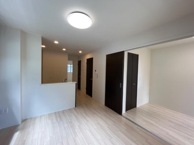 【居間・リビング】 | （仮称）千葉市中央区矢作町新築アパート | リビング（イメージ）