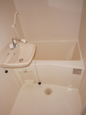 【浴室】 | レオパレスアメジスト諏訪野 | 浴室乾燥機付き