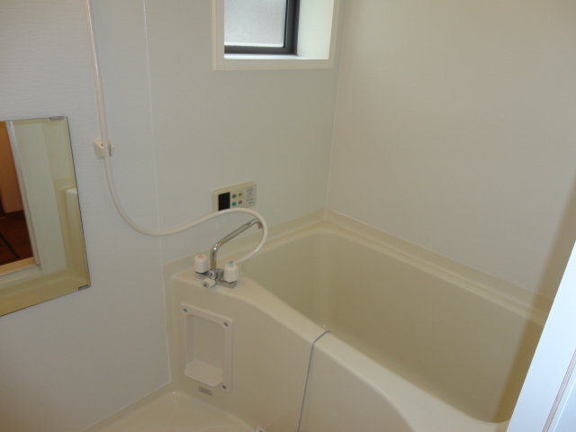 ラフィーネ結崎Ａの居間・リビング