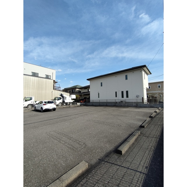 岐阜市本荘中ノ町３丁目の駐車場