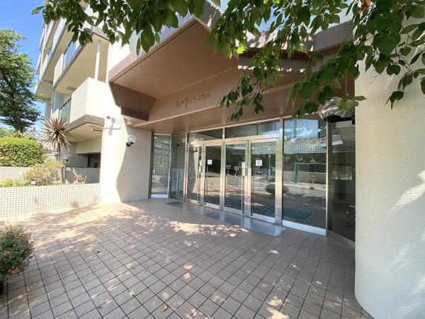 【エントランス】 | メゾンドール明石山ノ手台