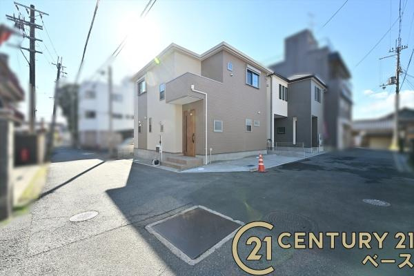 ファーストタウン川原城町　２号棟 ／新築一戸建の前面道路含む現地写真|■現地撮影写真■前面道路約４ｍ以上で車の出し入れも楽々！