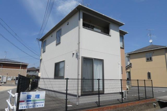 セレッソBの外観