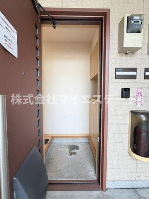 【洋室】 | サウザンドタウン　C | 別部屋写真