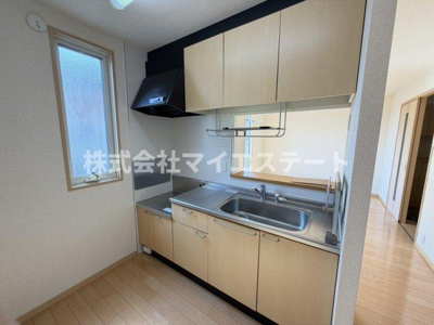 【内装】 | サウザンドタウン　C | 別部屋写真