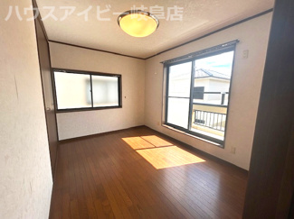 【洋室】 | 揖斐郡大野町中古住宅699万円！お車スペース2台可能！一部リフォーム済みの4LDK！ | 揖斐郡大野町中古住宅699万円！お車スペース2台可能！一部リフォーム済みの4LDK！
