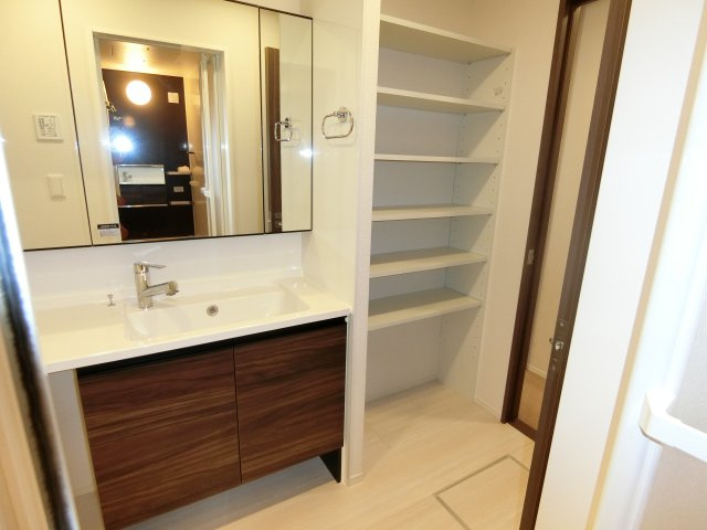 【独立洗面台】 | ラ　フレーズ