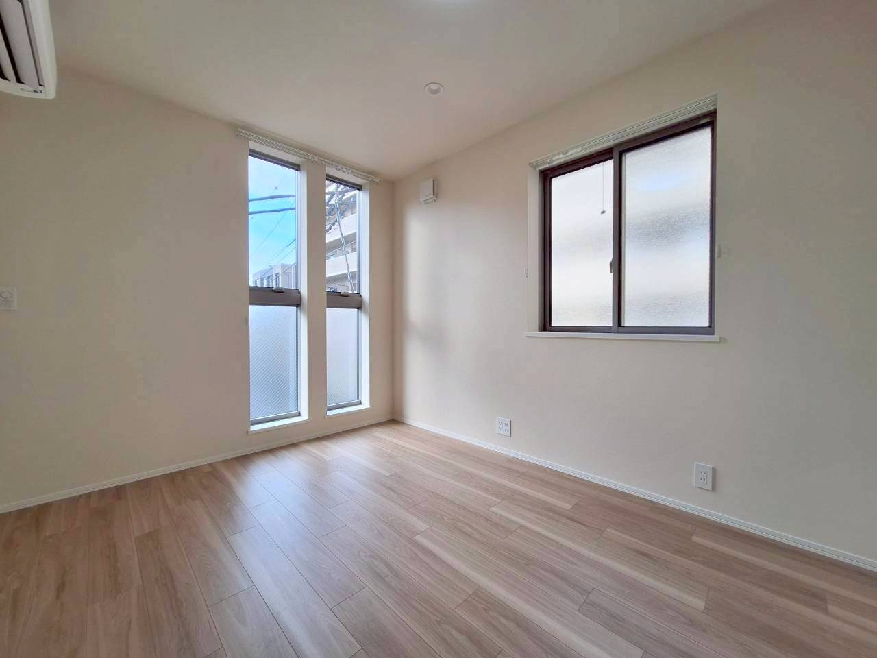 フォレストメゾンの寝室|★洋室６帖★