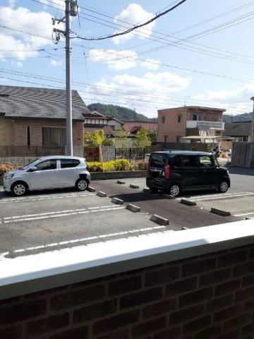 花水木　二番館のバルコニー|落ち着いた時間を過ごせるバルコニーです