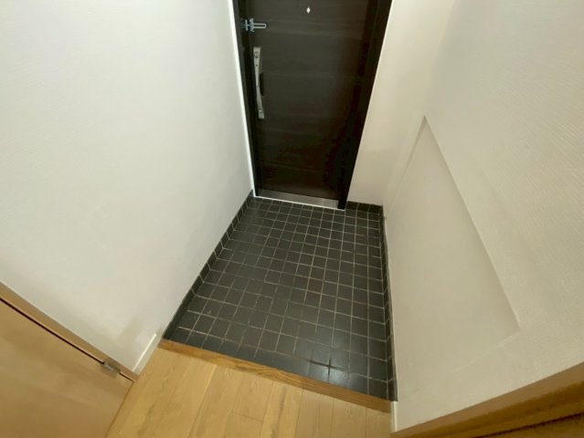 フドウ東芦屋ハイツの玄関