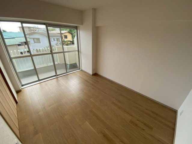 フドウ東芦屋ハイツの居間・リビング