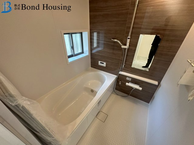 「LDK19.7帖」「並列2台駐車可」神陵台9丁目 全2棟2号棟の浴室