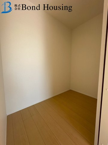 「LDK19.7帖」「並列2台駐車可」神陵台9丁目 全2棟2号棟の洋室