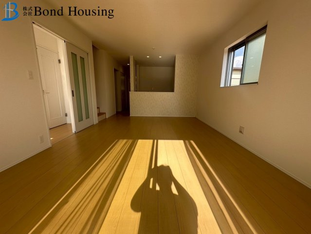 「LDK19.7帖」「並列2台駐車可」神陵台9丁目 全2棟2号棟のその他