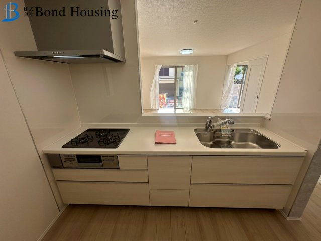 「角地」「並列2台駐車可」神陵台9丁目 全2棟1号棟のキッチン