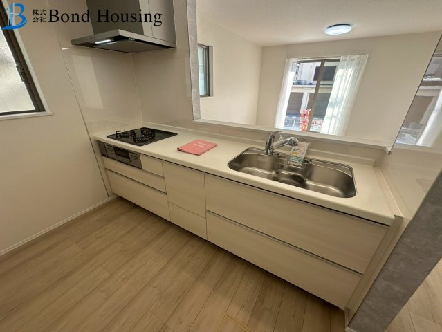 「角地」「並列2台駐車可」神陵台9丁目 全2棟1号棟のキッチン