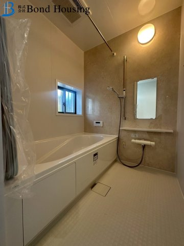 「角地」「並列2台駐車可」神陵台9丁目 全2棟1号棟の浴室