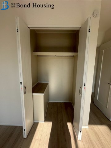 「角地」「並列2台駐車可」神陵台9丁目 全2棟1号棟の内装