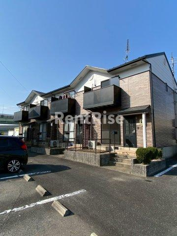 DUPLEX三ツ井の駐車場