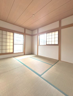 岸和田市箕土路町3丁目戸建の和室|2階和室　約6.0帖