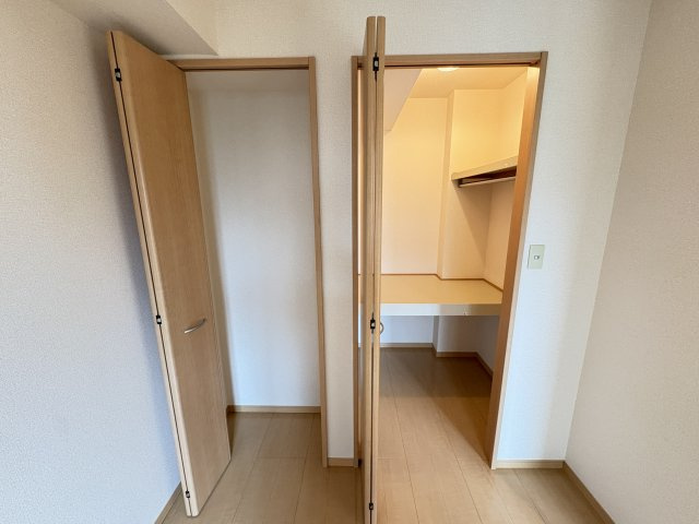 N・コートの収納