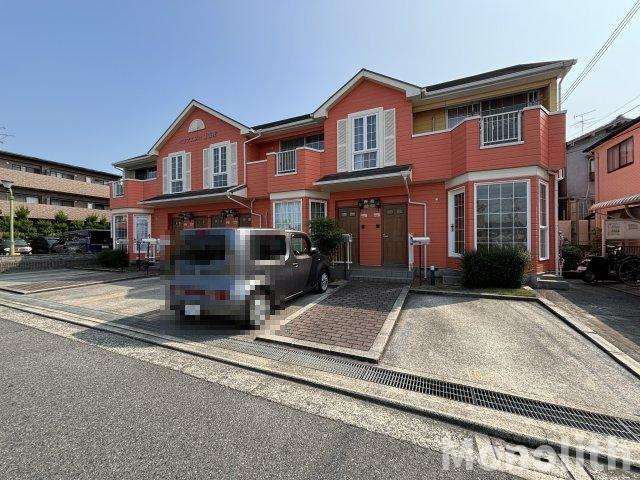 ぺリプエストⅠ番館の駐車場