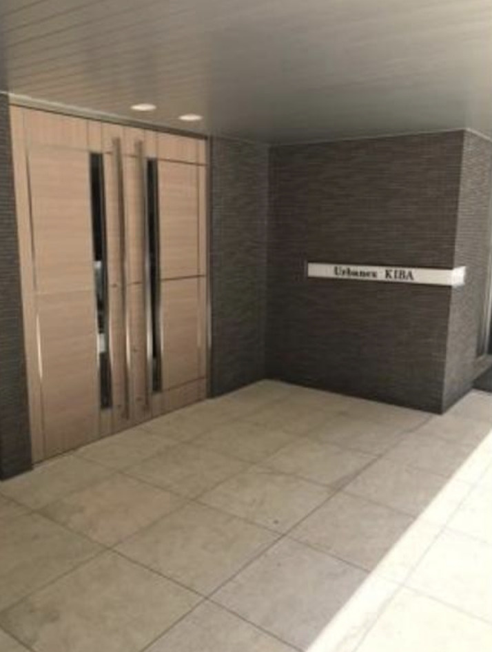 ベルフェリーク木場のエントランス