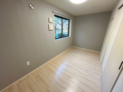 【洋室】 | ラ・ヴィータ