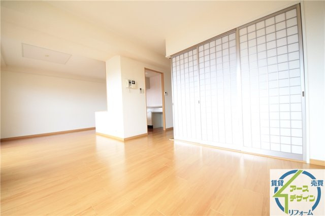 グレイスコートの居間・リビング|※類似部屋