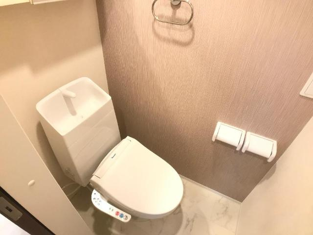 シュプリーム桜のトイレ|シャワー付トイレ（イメージ）