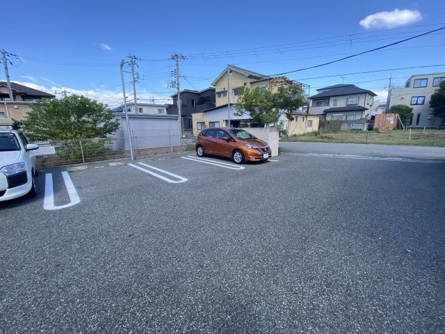 サンホーム富士の駐車場