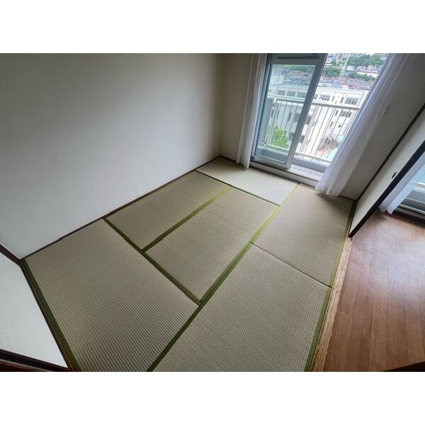 新多聞第2住宅106号棟の和室