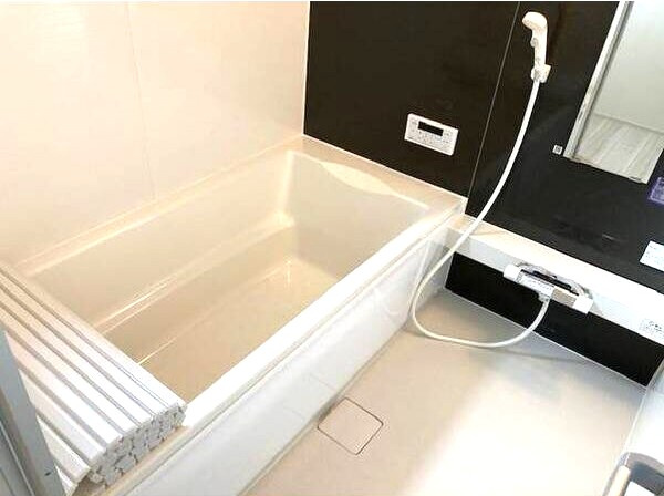 リナージュ春日井市白山町01の浴室