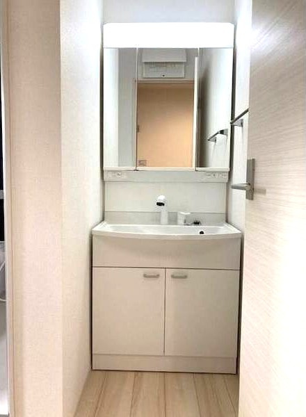 リナージュ春日井市白山町01の洗面所