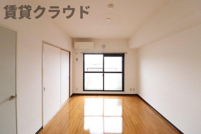 ファインコート３１１０の居間・リビング|使いやすい居間です