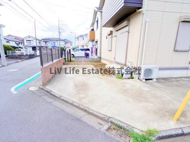 アルページュ上北台の駐車場