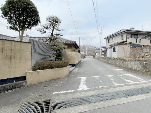 白河市泉田袖ヶ久保　平屋建て　小田川小・東北中の前面道路含む現地写真