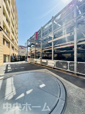 グランシティユーロレジデンス瑞江の駐車場|【敷地内駐車場】無償で使用権付き