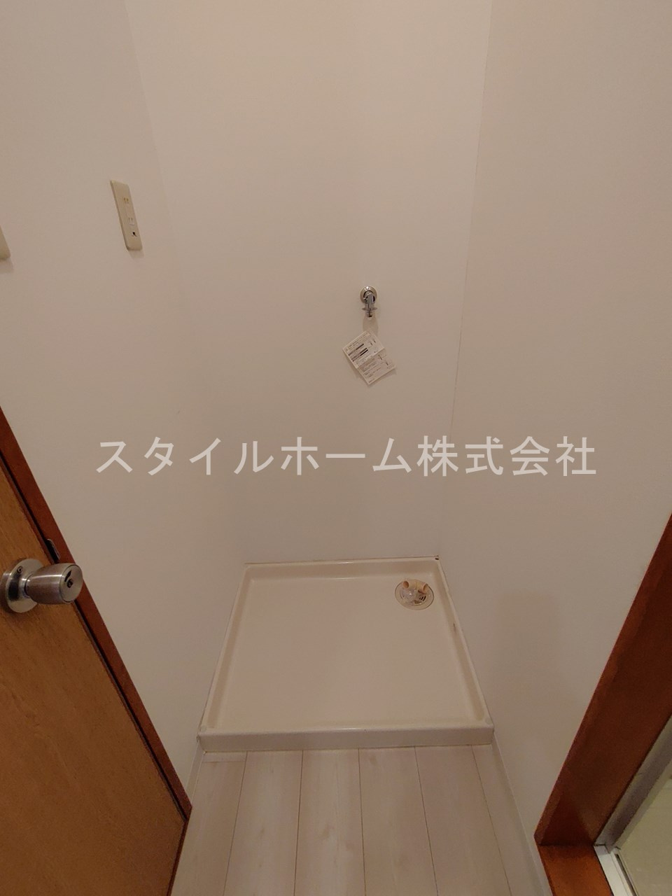 メゾンサマーアイの洗面所